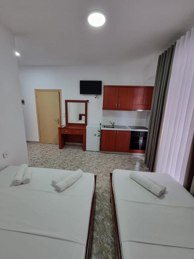 Ideal Apartments & Rooms Sarandë 외부 사진